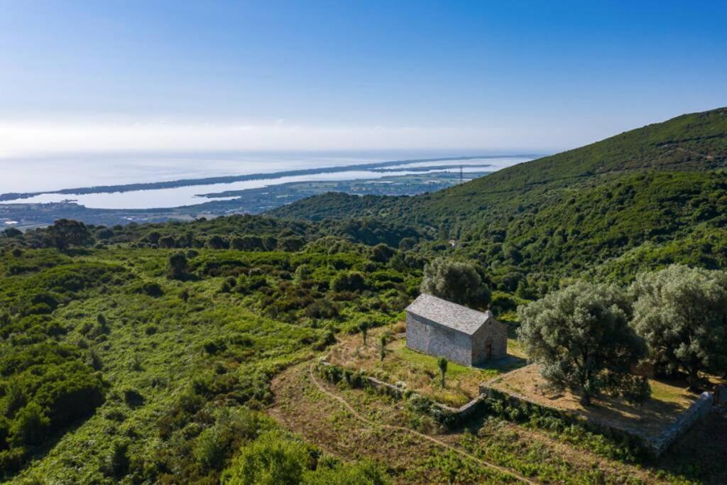 Appartement Neuf Entre Mer Et Montagne. Furiani Exterior foto
